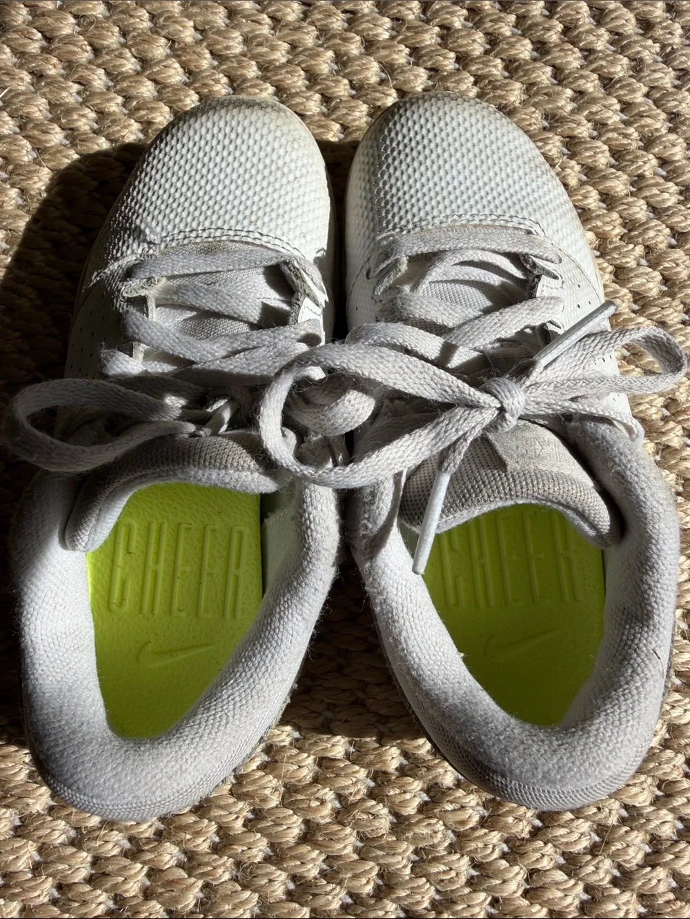 Nike Kids Cheer White Athletic Sneakers Shoes size 11C